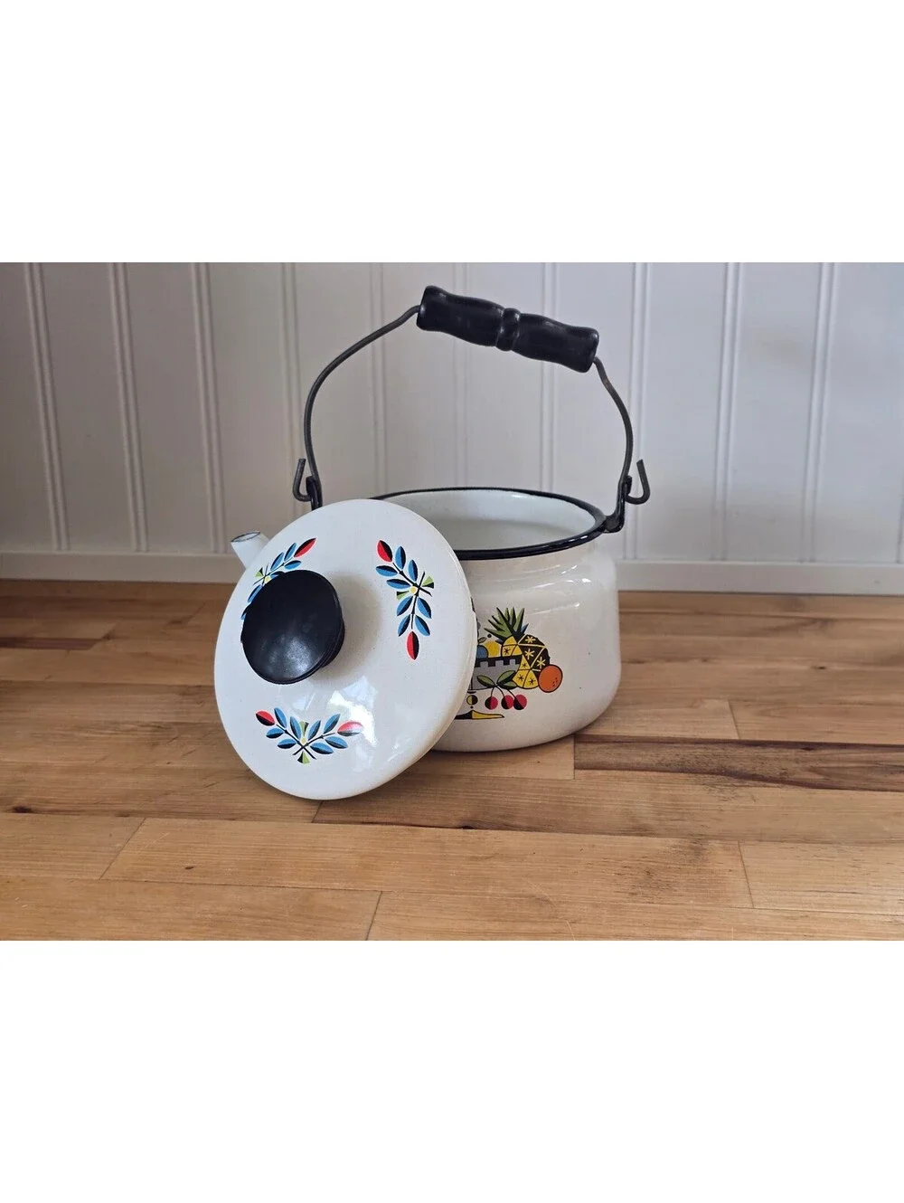 Vtg Berggren Enamelware Swedish Teapot Fruit Basket Design Cottagecore